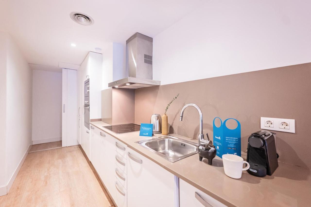 Sweet Inn - Carrer Girona บาร์เซโลนา ภายนอก รูปภาพ